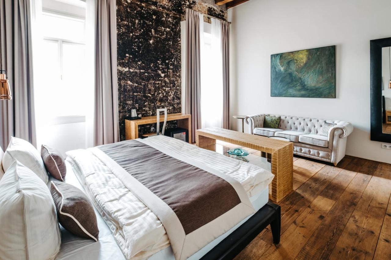 Boutique Hotel Corso Revnice Екстер'єр фото